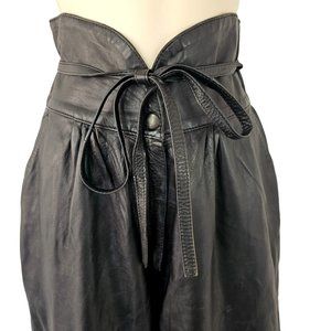 90s High Waist Leather Pants Laced Belt Slash Pockets Curved Hem Womens 26 Black